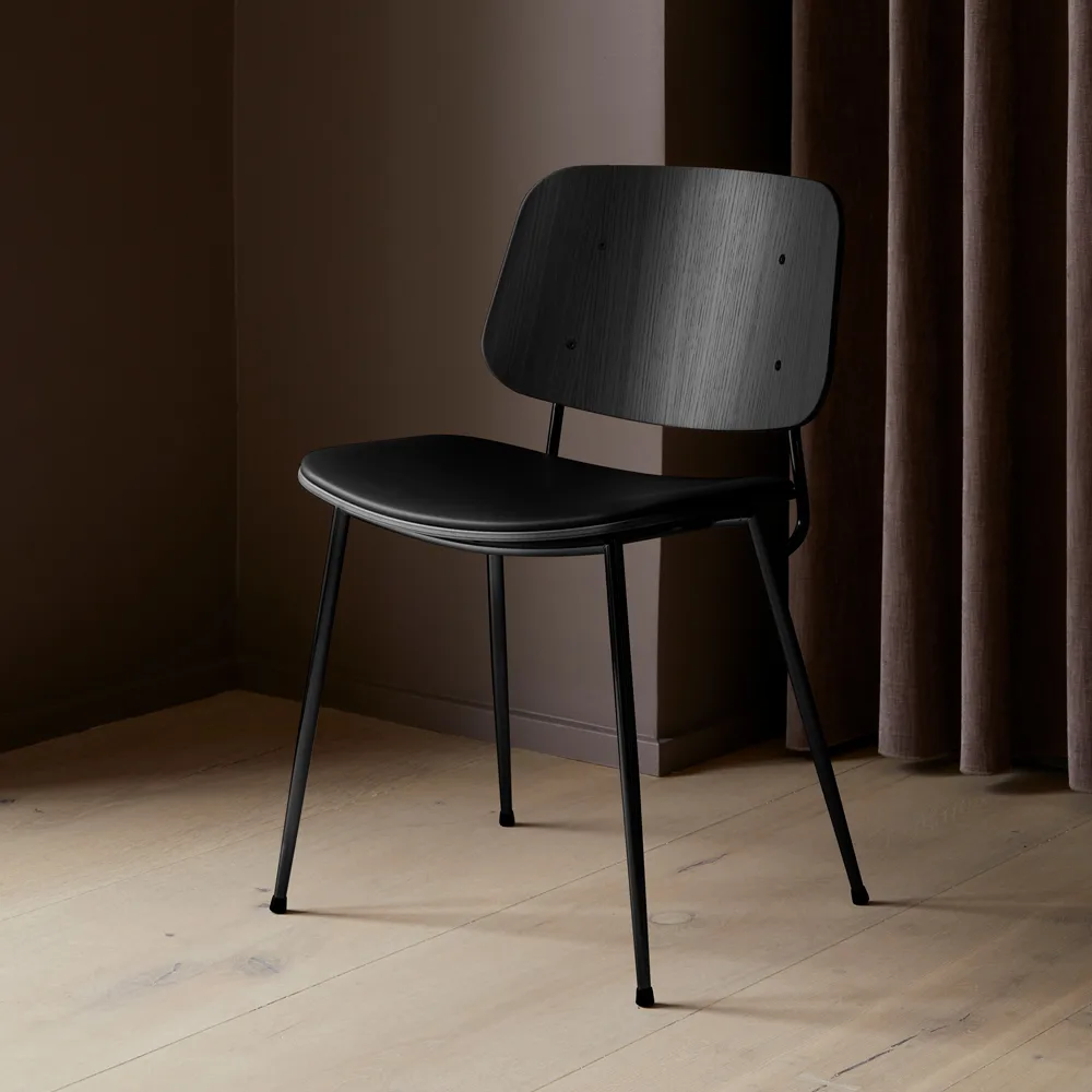Søborg 3051 wood chair upholstered seat, Leather Omni black-black lacquer. oak Fredericia Furniture