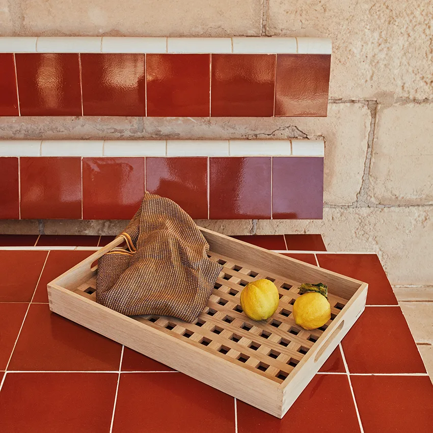 Fionia tray 36x52 cm, Oak Fritz Hansen