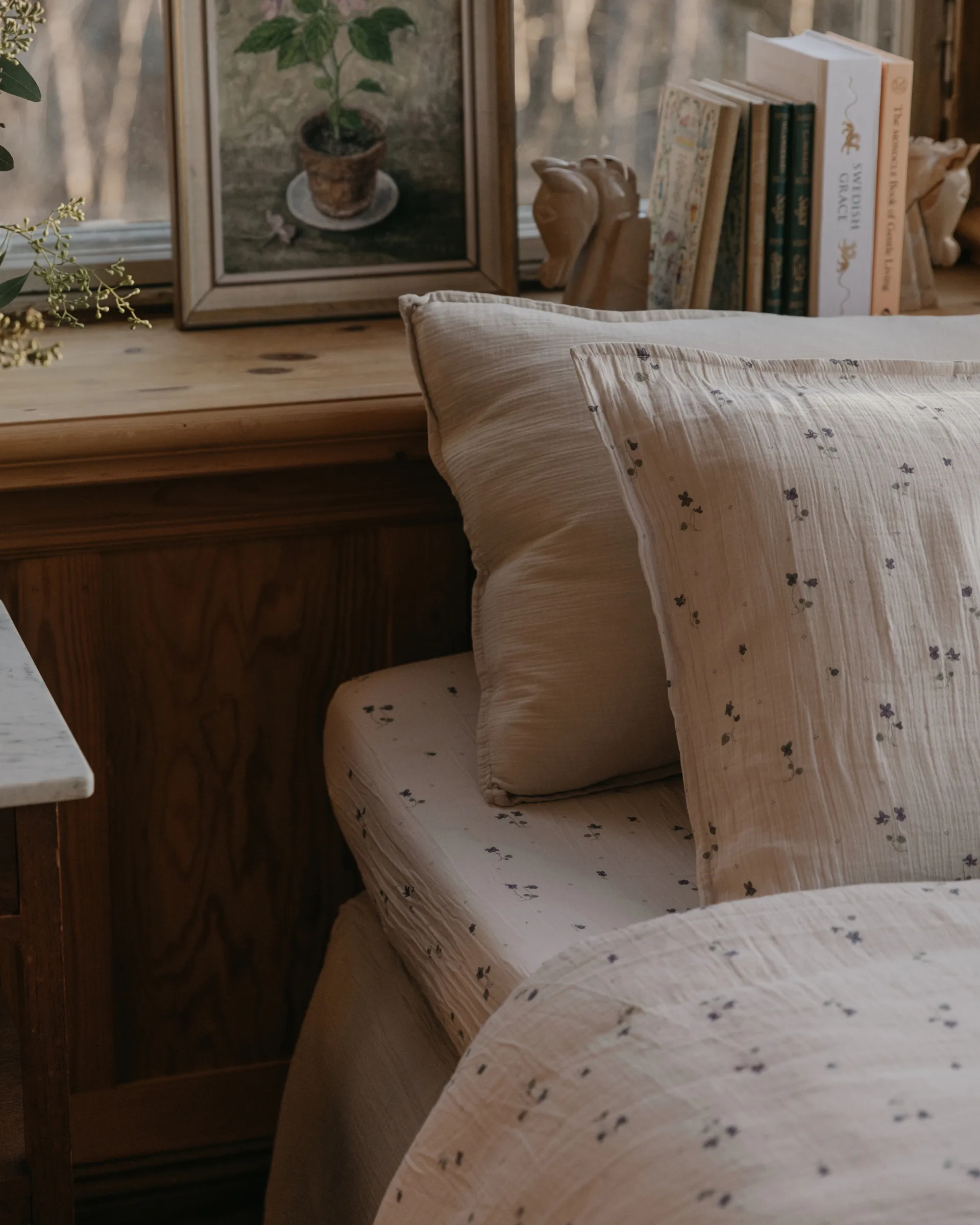 Viola Muslin fitted sheet, 180x200x30 cm Garbo&Friends