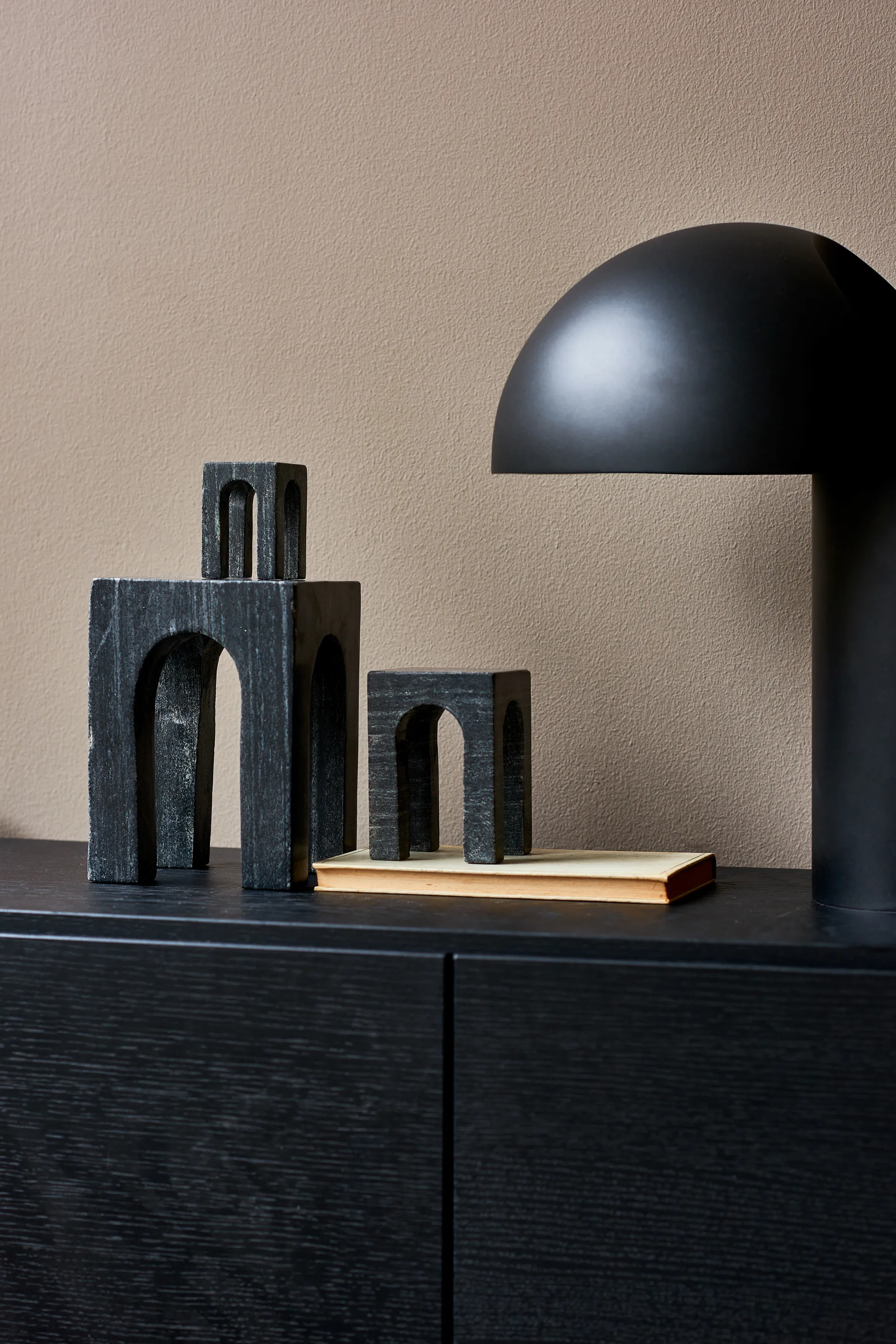 Arkis book end 3 pieces, Black Gejst