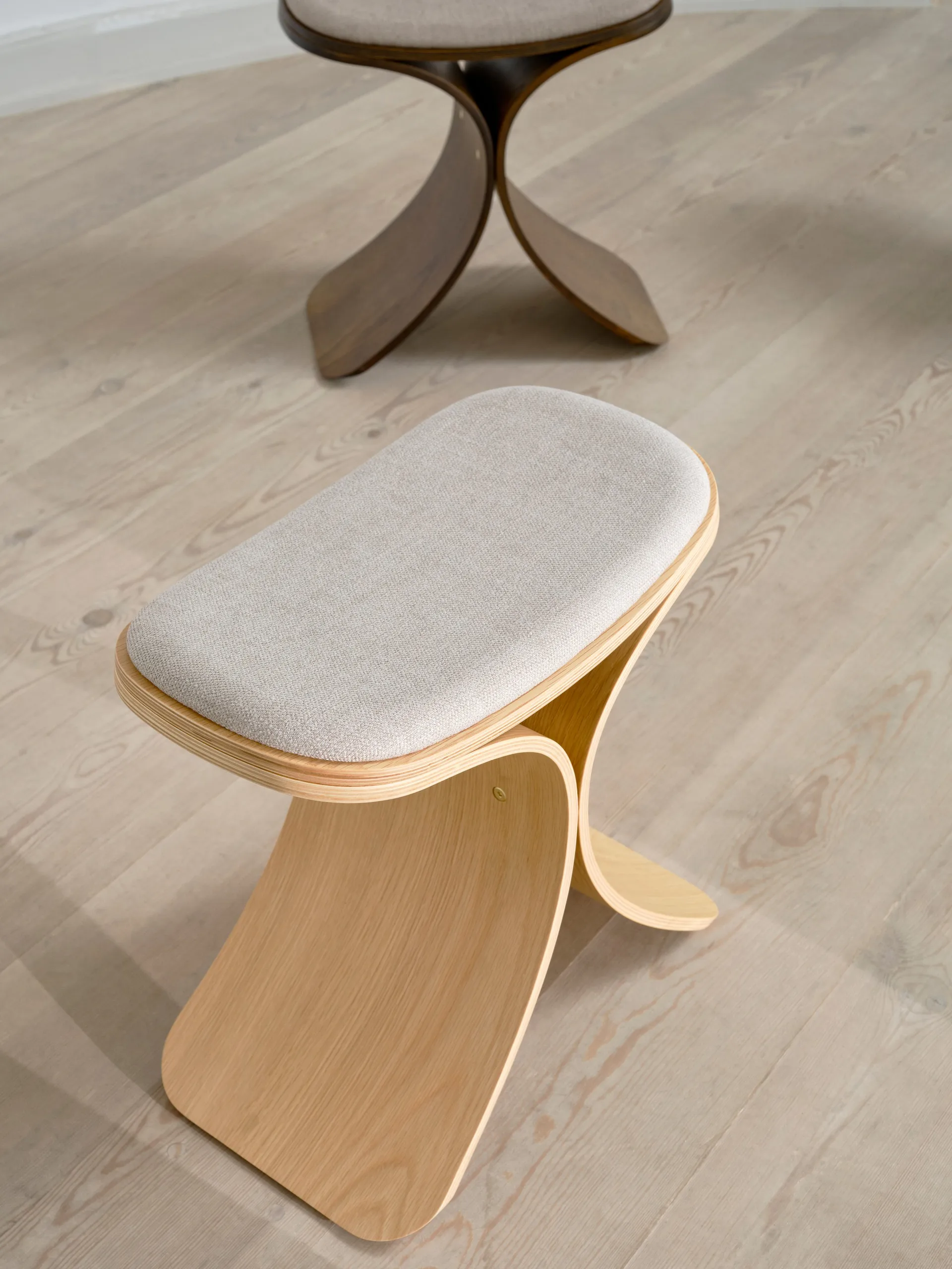 Luno stool 48x28x72 cm, Oak-beige textile Gejst