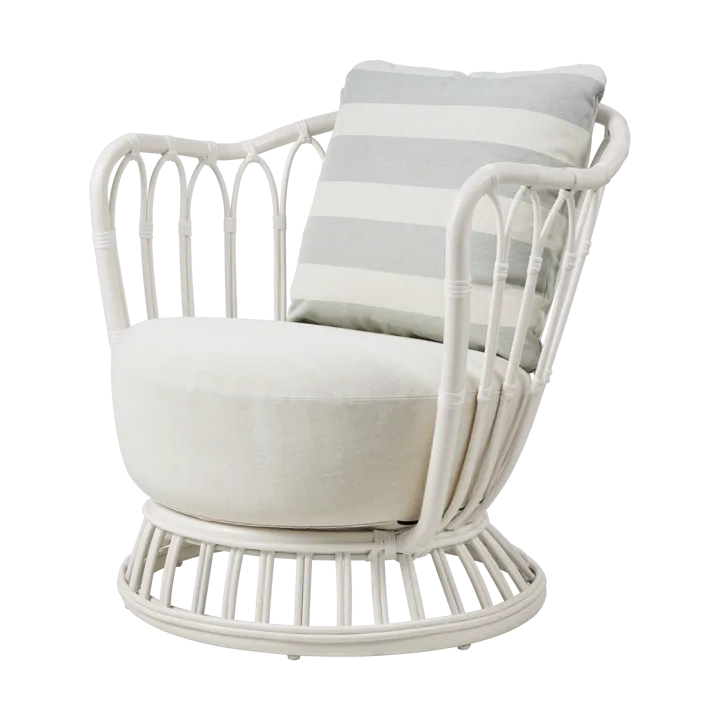 Grace Outdoor armchair - Leslie Limonta 006-020-alabaster white - GUBI