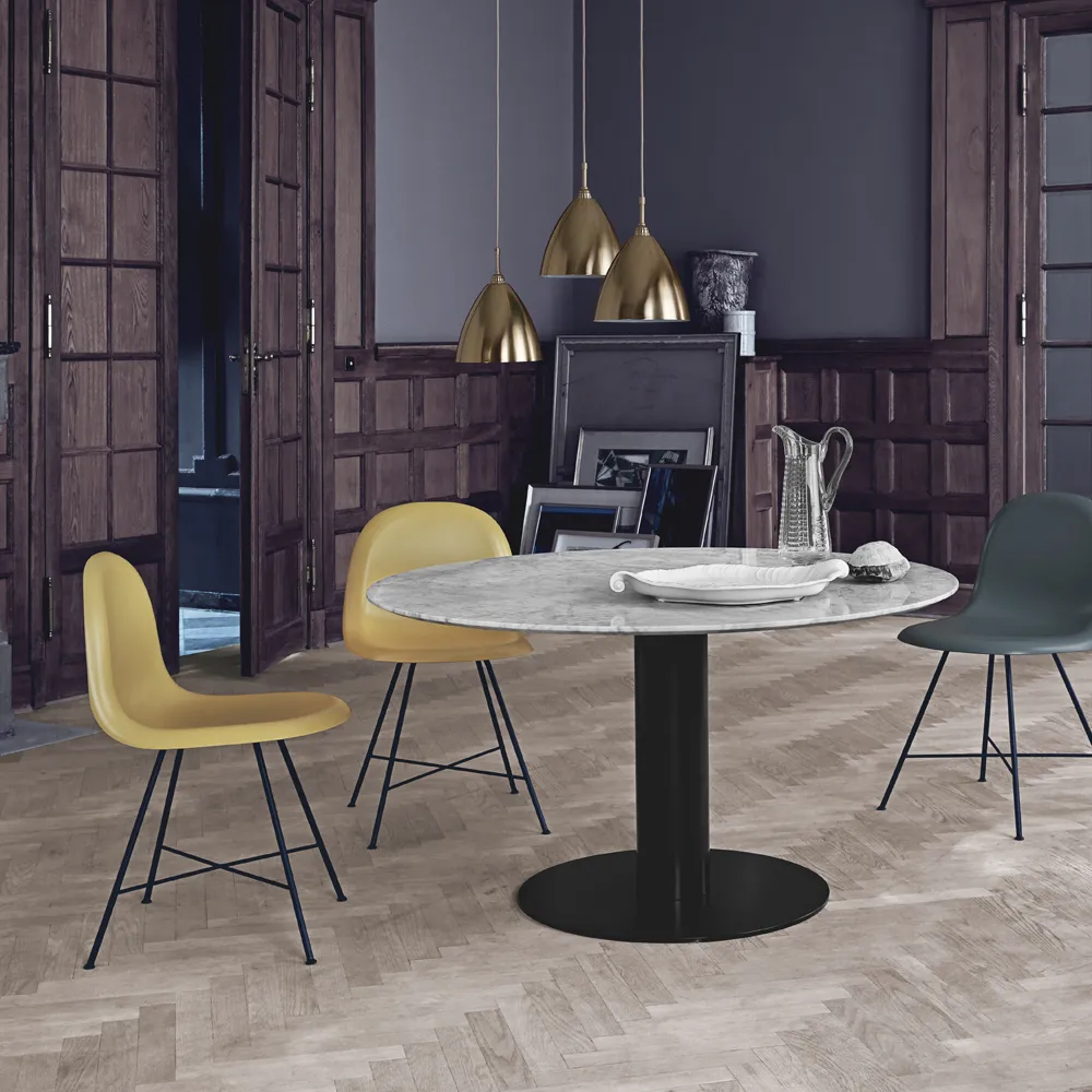 Gubi 2.0 dining table, Marble green. ø150. black stand GUBI