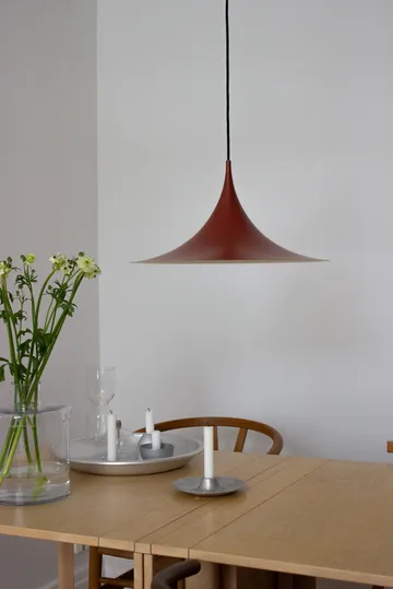 Semi pendant light Ø47 cm - Special Edition Auburn Red (red) semi matt - GUBI