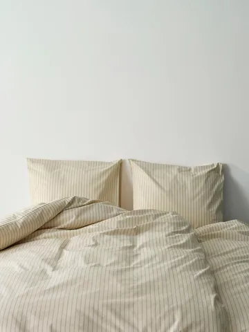 Fineline duvet cover 150x210 cm - Ivory - HAY