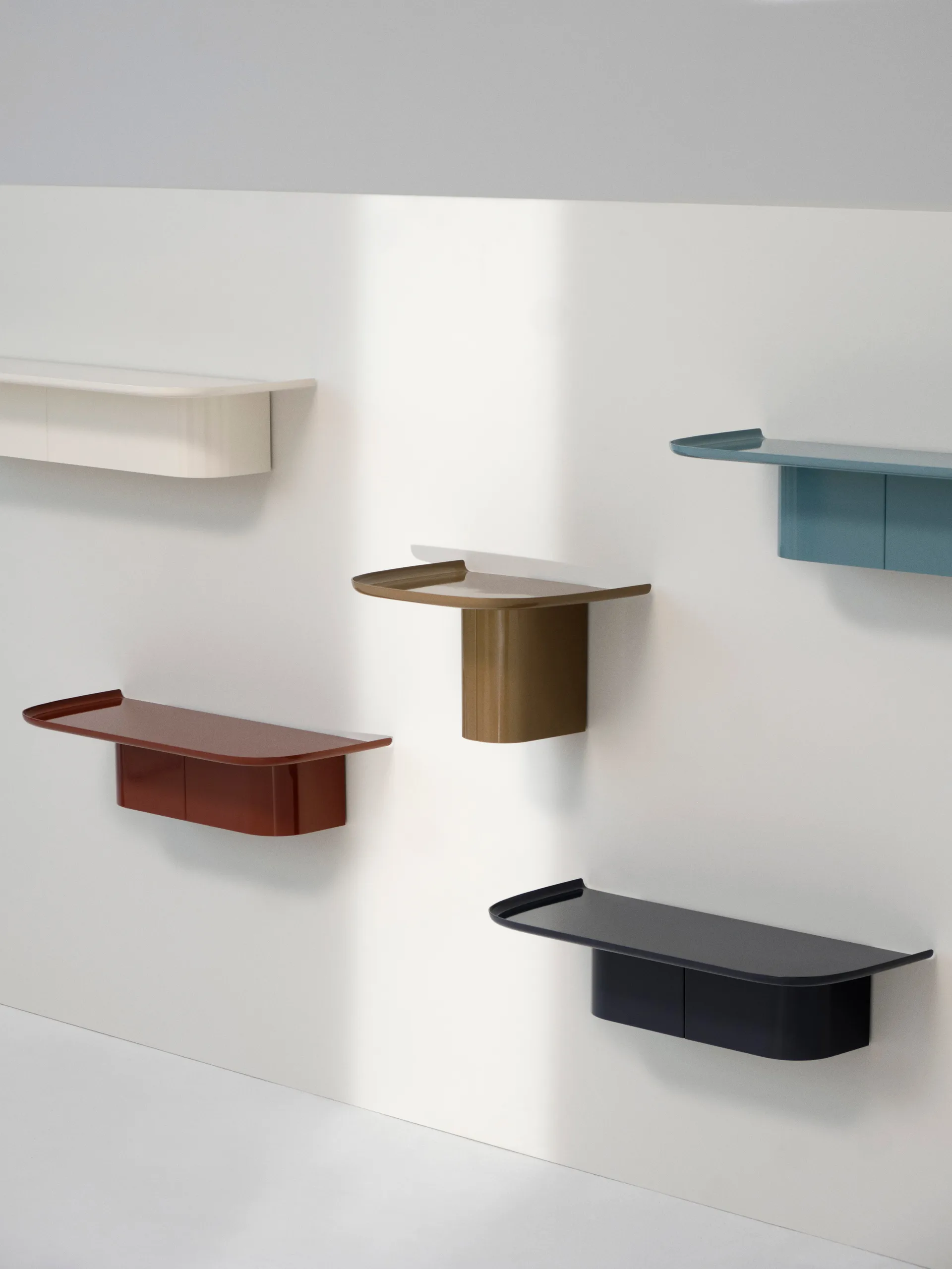 Korpus 1 hook wallshelf S, Cream HAY