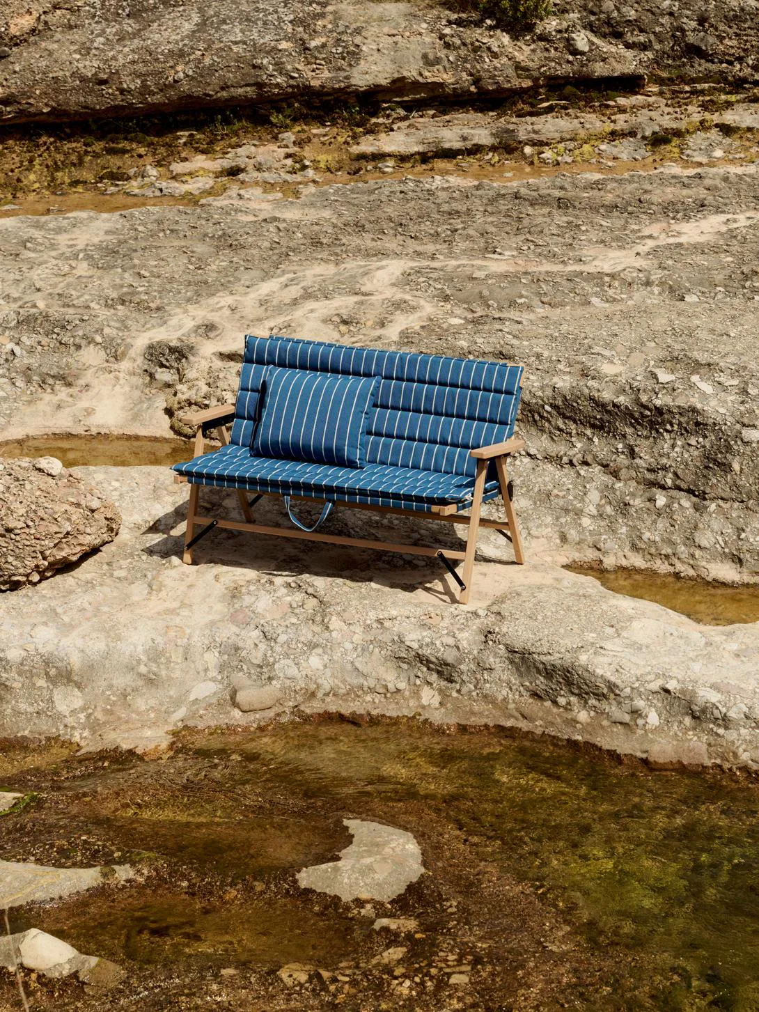 Outdoor Market foldable sofa, Blue-beige, 2-seater HAY