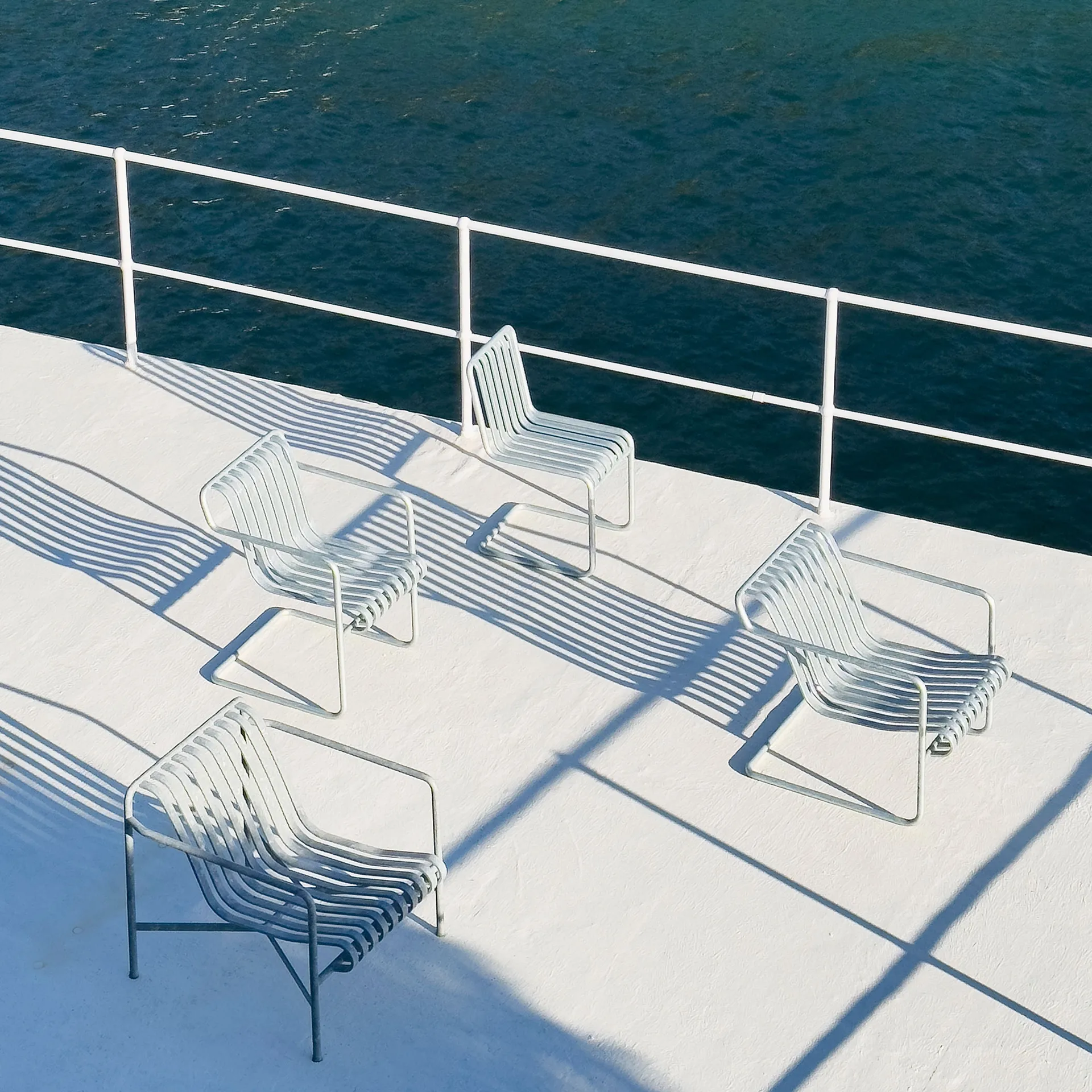 Palissade Cantilever Dining armchair, Hot galvanised steel HAY