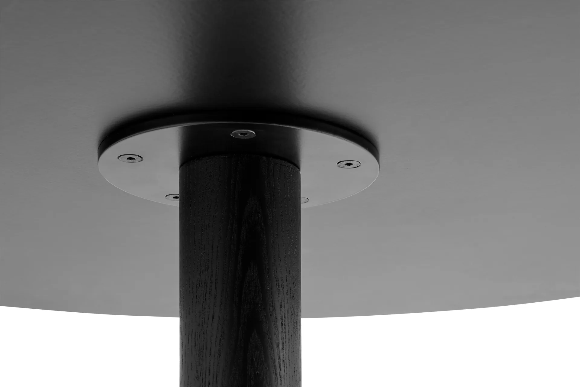 Pastis Table dining table Ø90, Black lacquered ash HAY