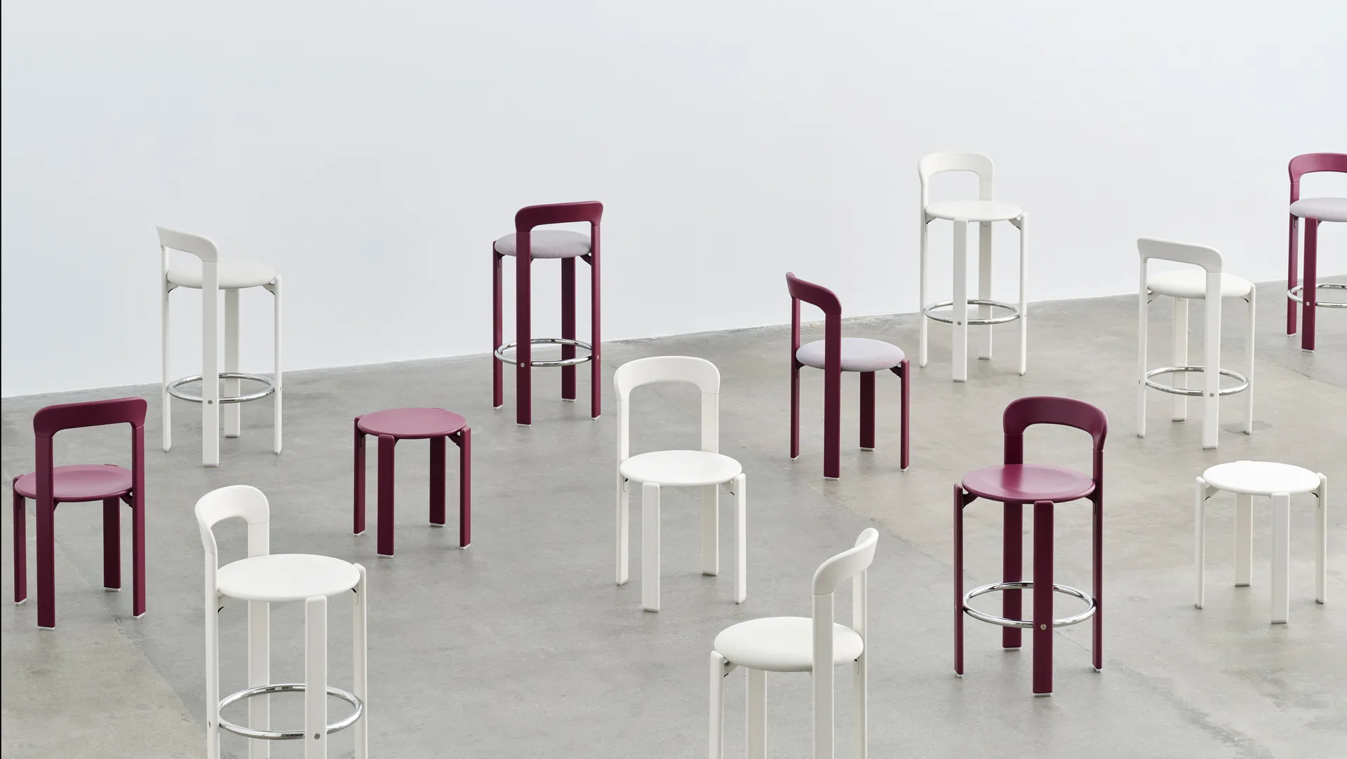 Rey round stool Ø46.5x46 cm, Grape red HAY