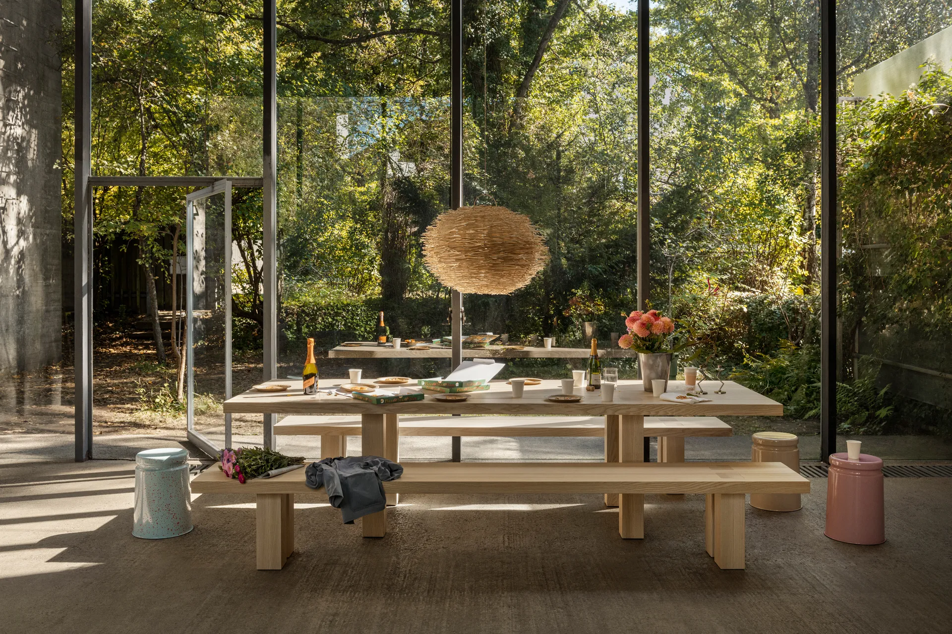 Max dining table with benches 250 cm, Ash Hem