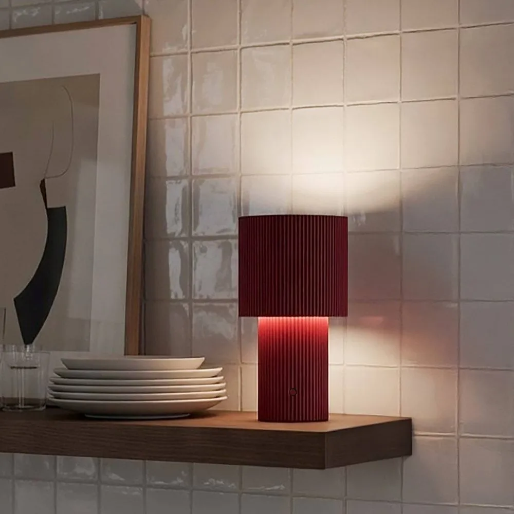 Iluma portable table lamp, Red Herstal