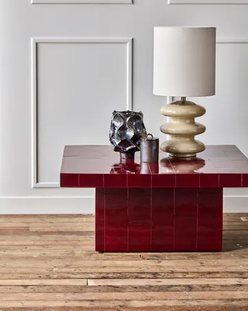 Brick coffee table 100x100x44 cm - Red - House Doctor