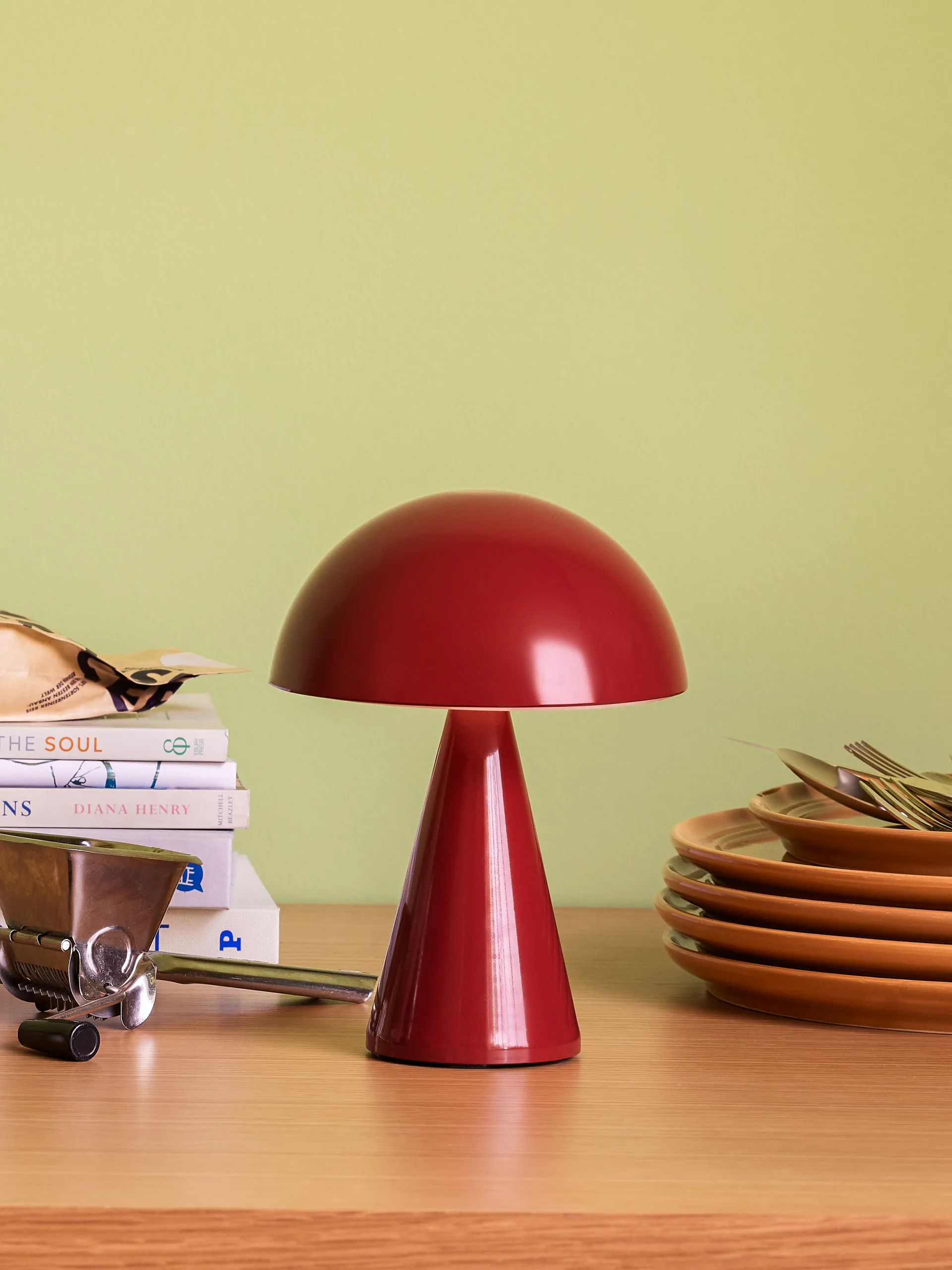 Mush portable table lamp, Red Hübsch