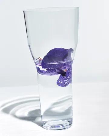 Solare vase high Ø12x26 cm - Clear - Iittala