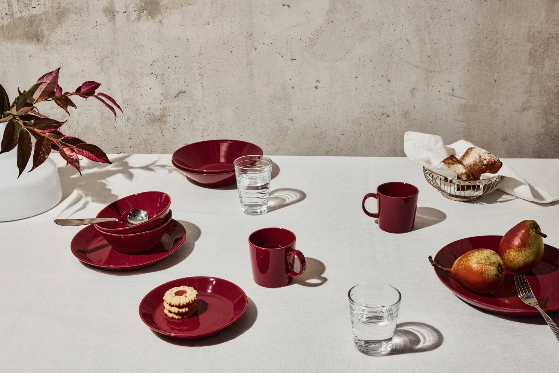Teema plate Ø26 cm, Cherry Iittala