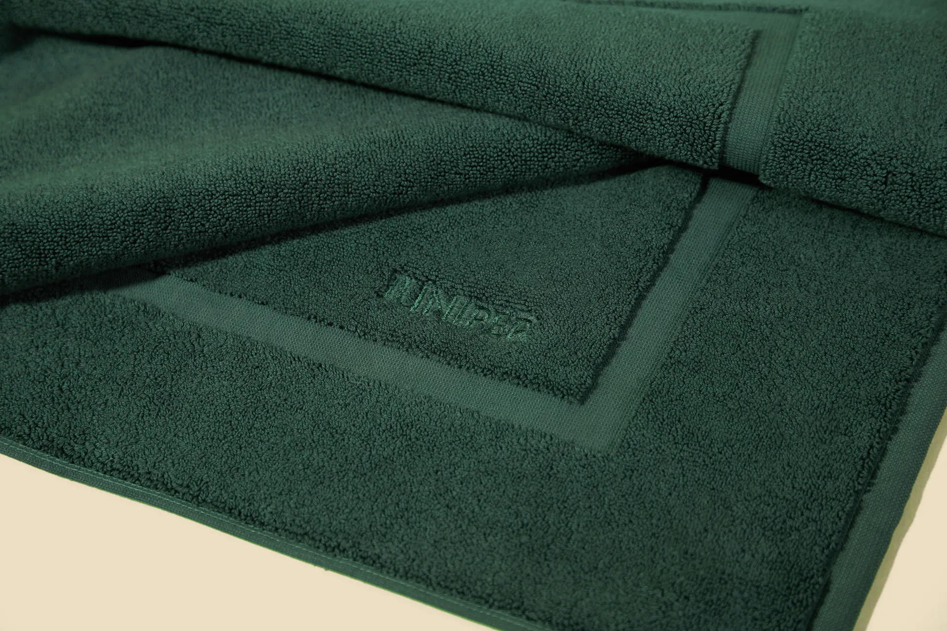 Juniper bath rug 50x80 cm, Juniper Green Juniper