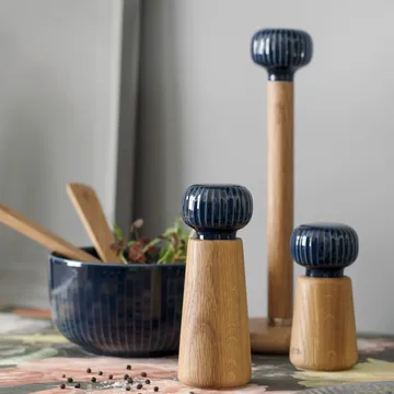 Hammershøi spice mill large - Indigo, 18 cm - Kähler