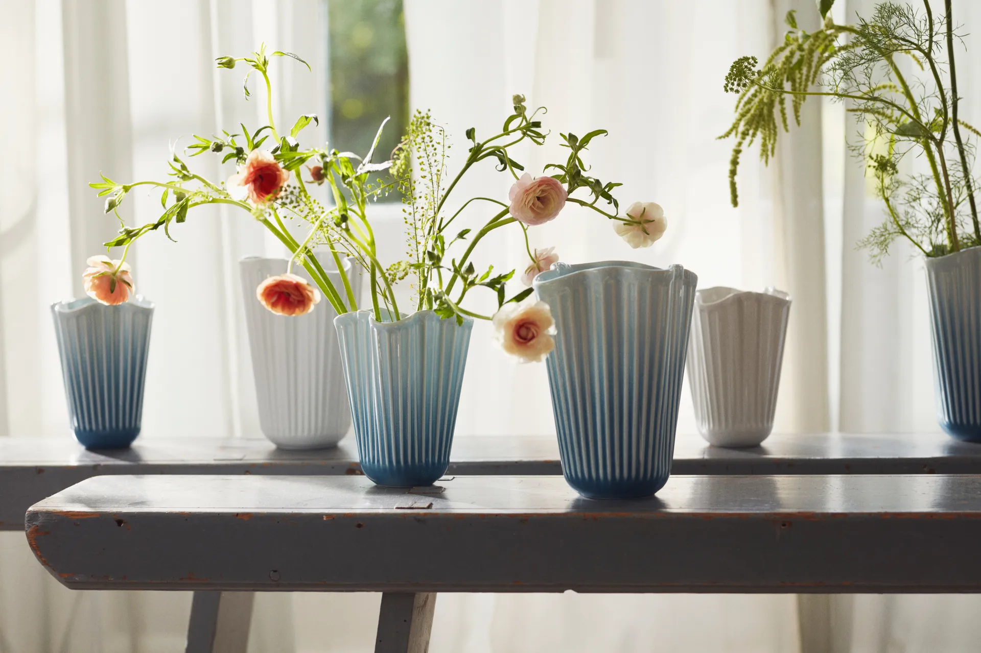 Hammershøi vase unfold, Blue, 20.5 cm Kähler