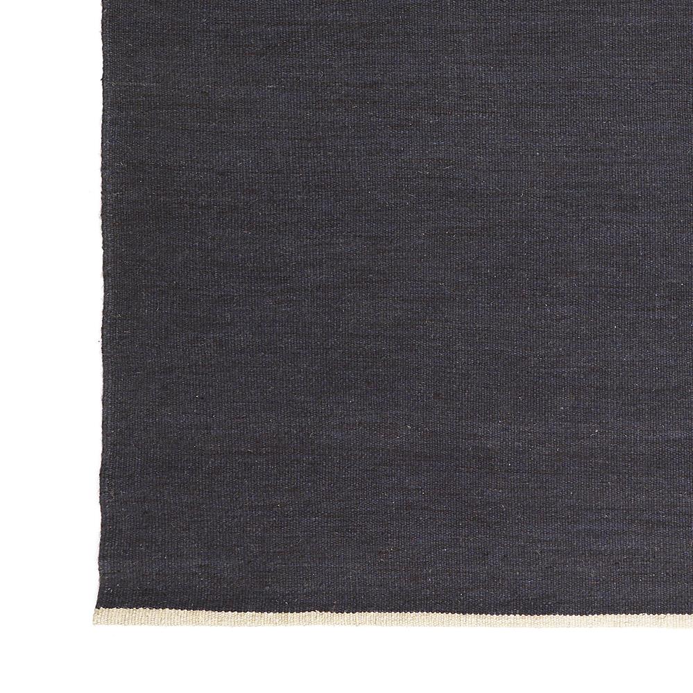 Allium rug 170 x 240 cm, Almost svart Kateha
