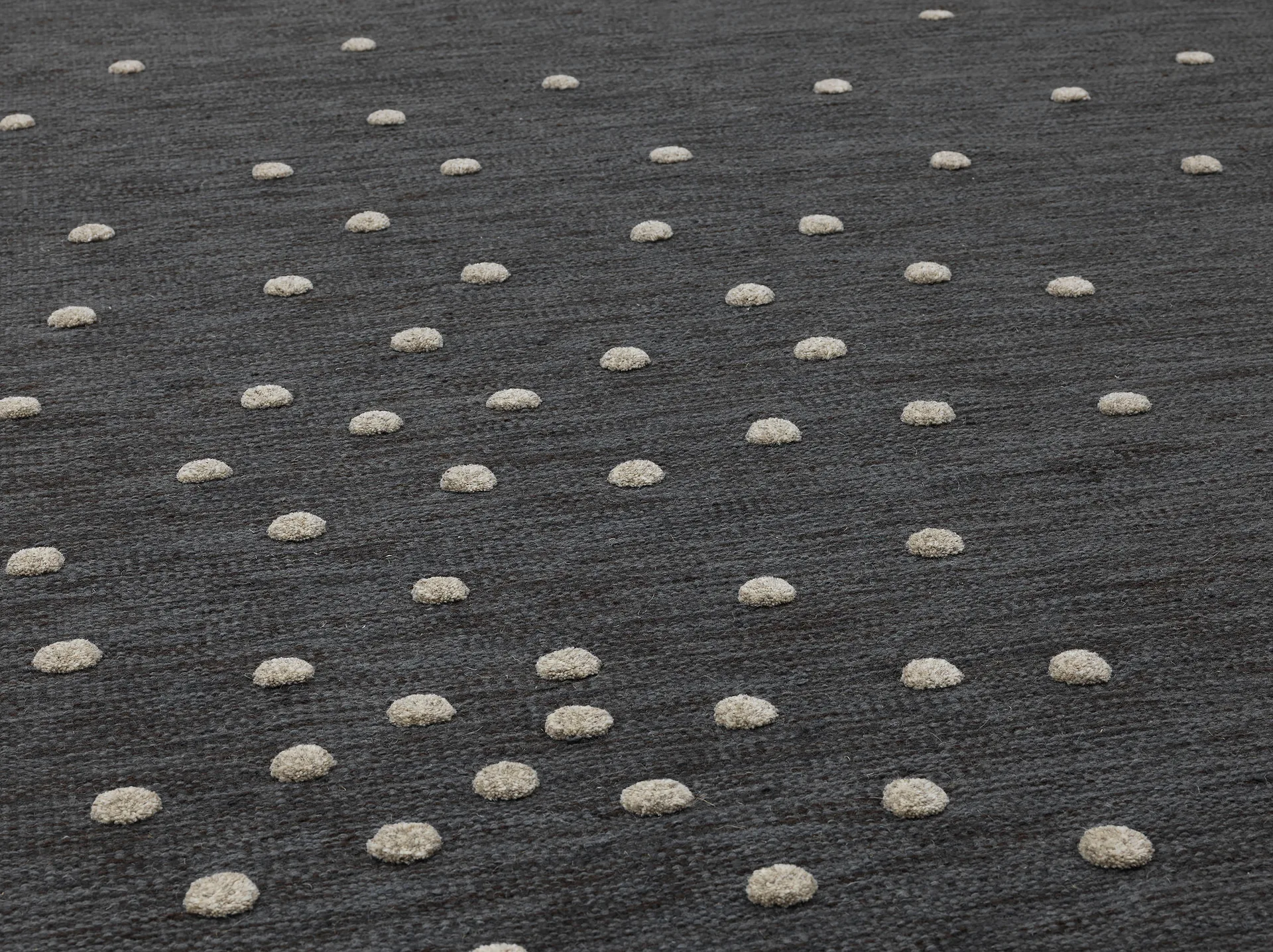 Bula Rug, Nearly black, 200x300 cm Kateha