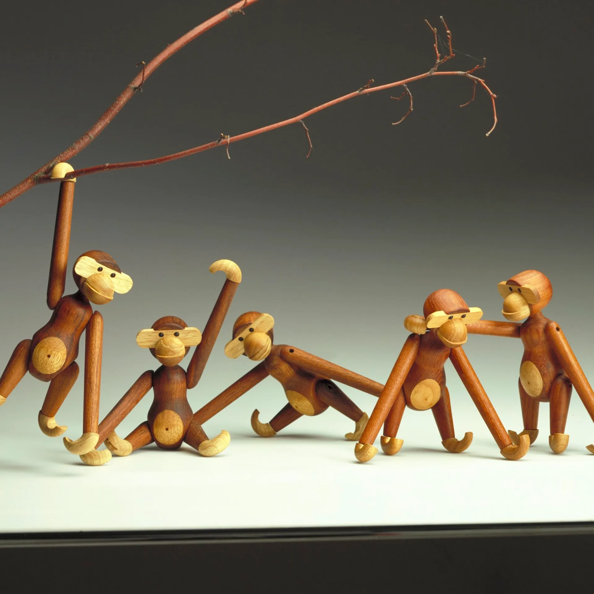 Kay Bojesen monkey small, Teak-limba wood, 20 cm Kay Bojesen Denmark