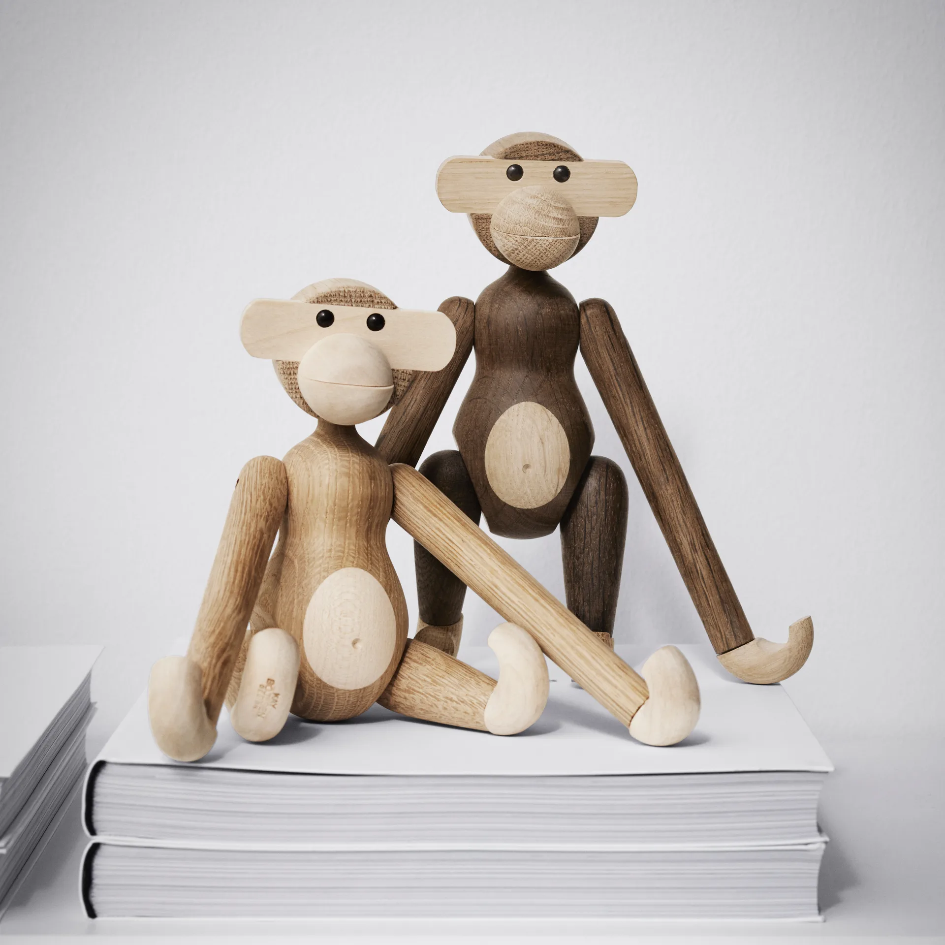 Kay Bojesen wooden monkey small, Oak-smoked oak Kay Bojesen Denmark