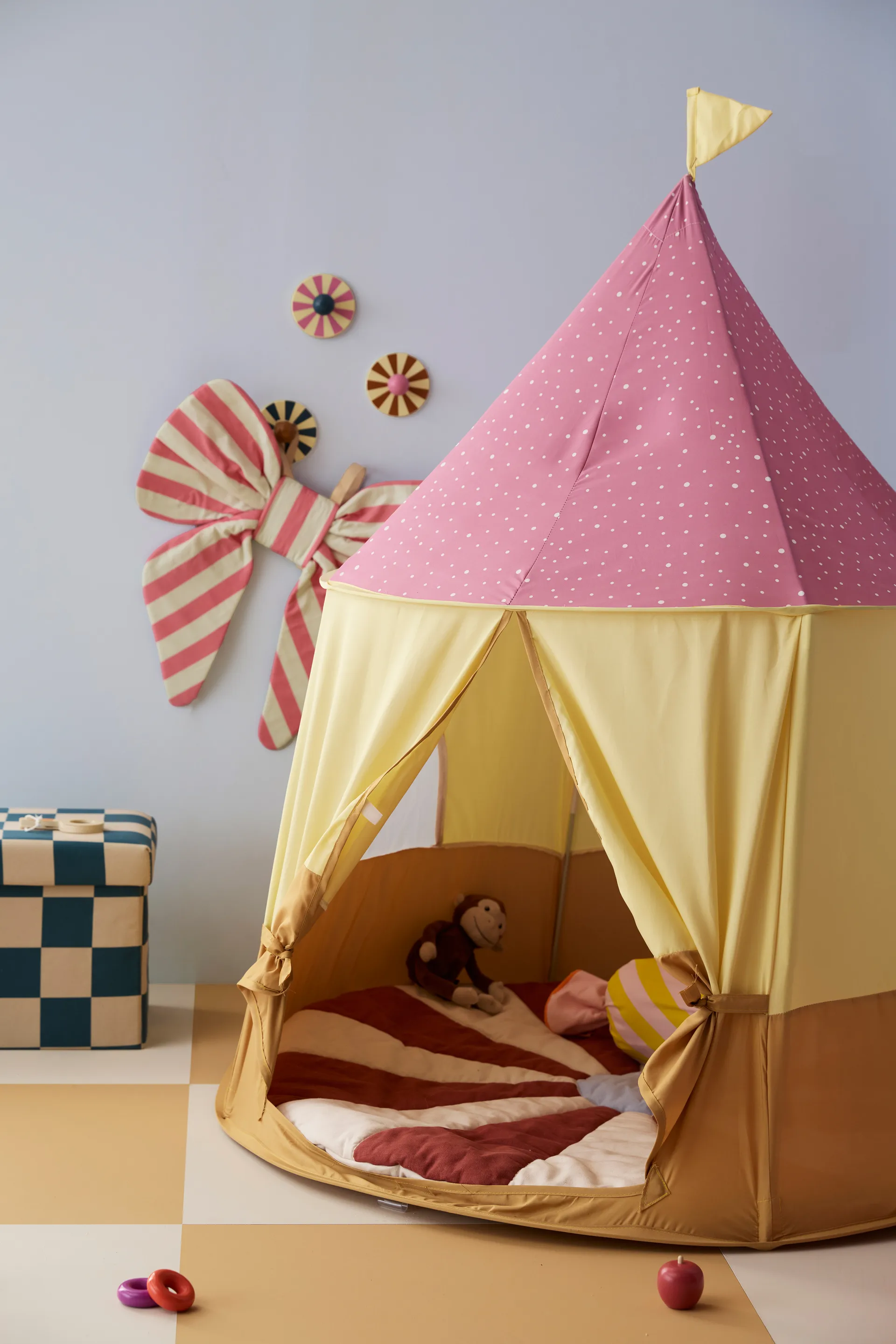 Circus play mat, Red, Ø112x2 cm Kid's Concept