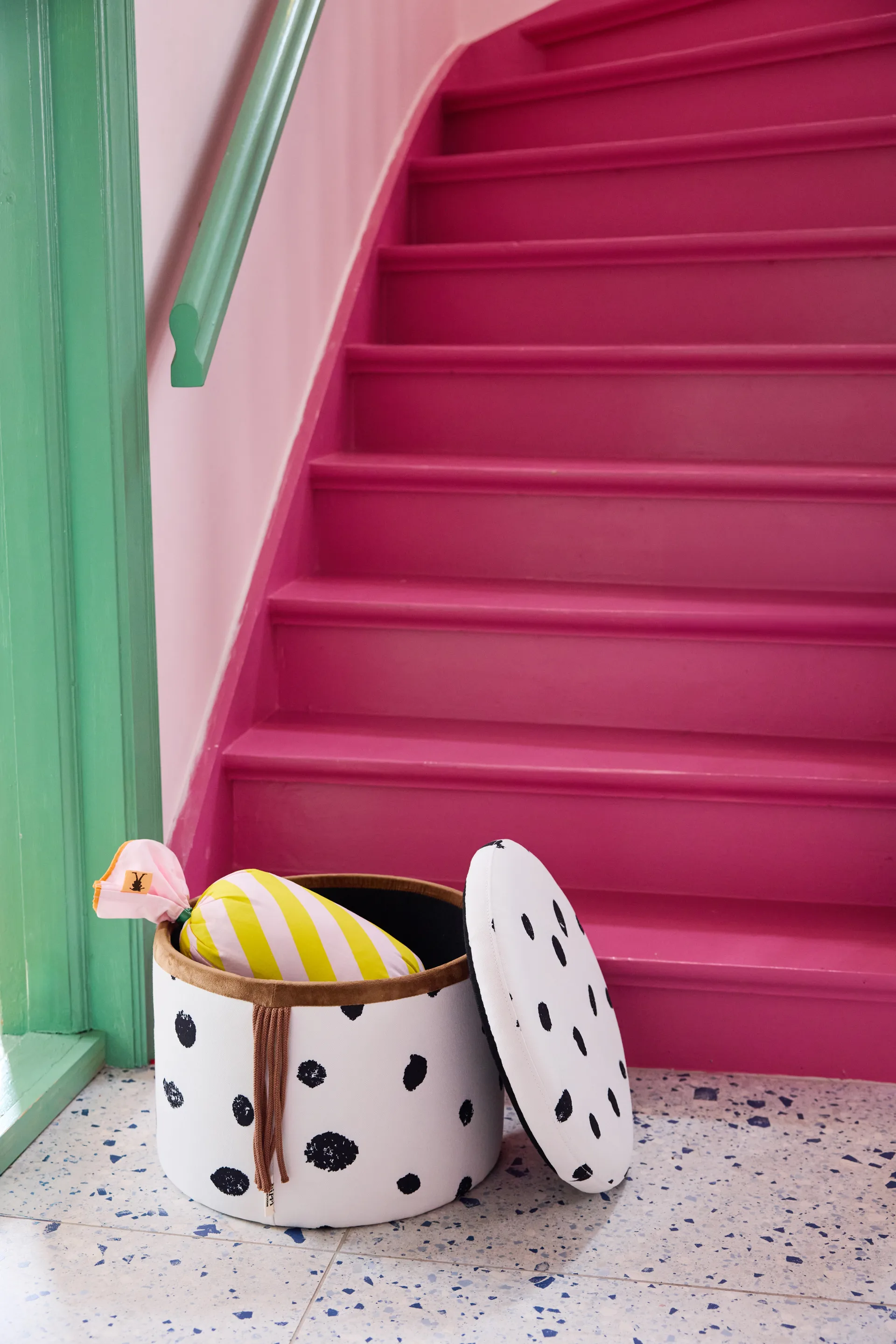 Pippi pouf with storage Ø40x30.5 cm, Multi Kid's Concept
