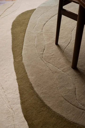 Erik Bratsberg Lozza wool rug - Olive, 300x400 cm - Layered