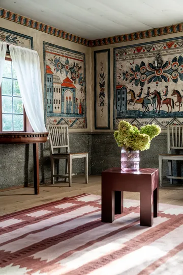 Röllakan Iris wool carpet - Rasberry, 140x200 cm - Layered