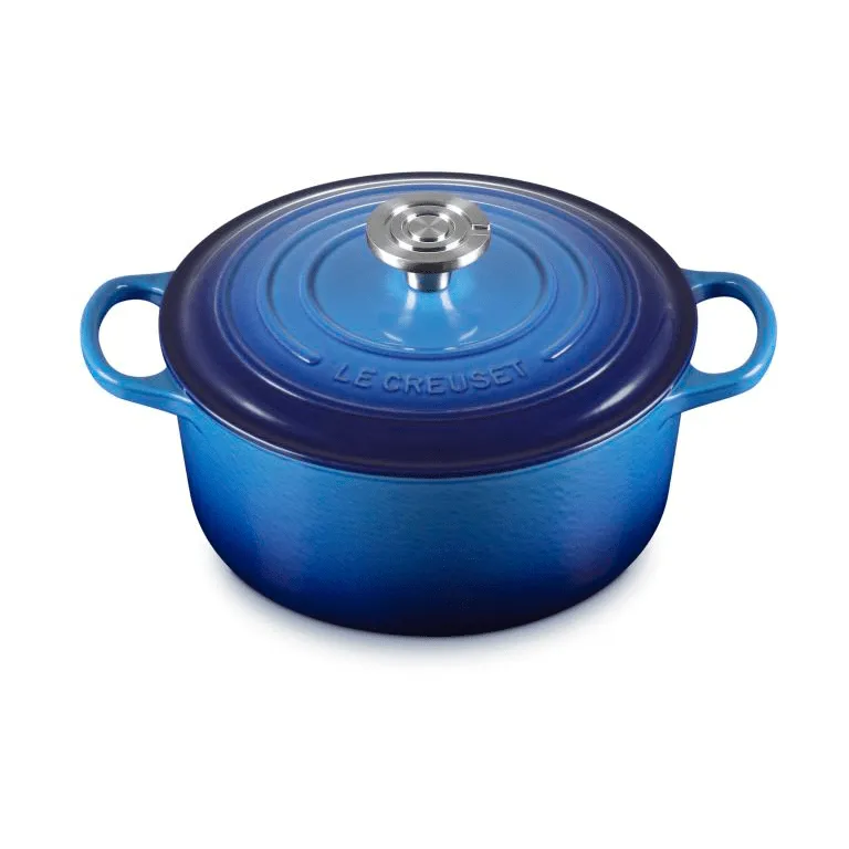 Le Creuset Signature cast iron round casserole, Azure, 4.2 l Le Creuset