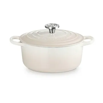 Le Creuset Signature cast iron round casserole - Meringue, 4.2 l - Le Creuset