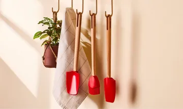 Le Creuset Signature spoon spatula - Nectar, large - Le Creuset