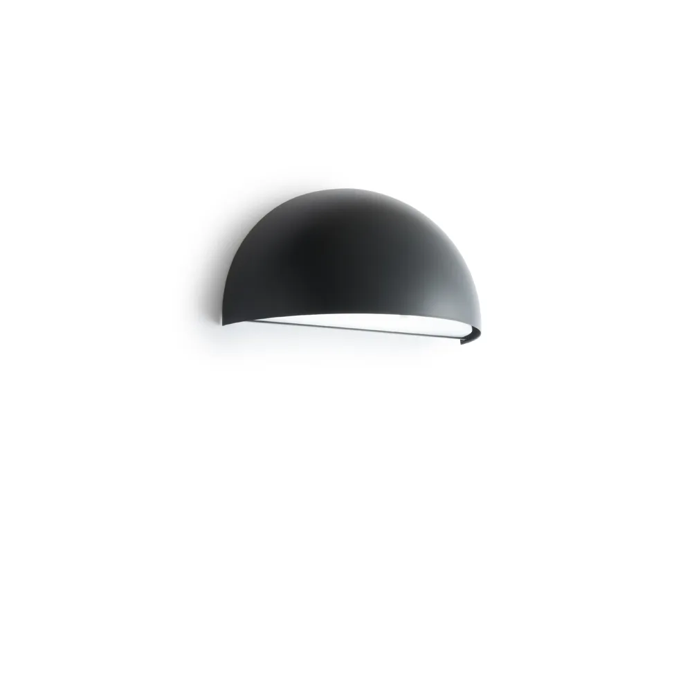 Rørhat wall lamp, Black, led Light-Point