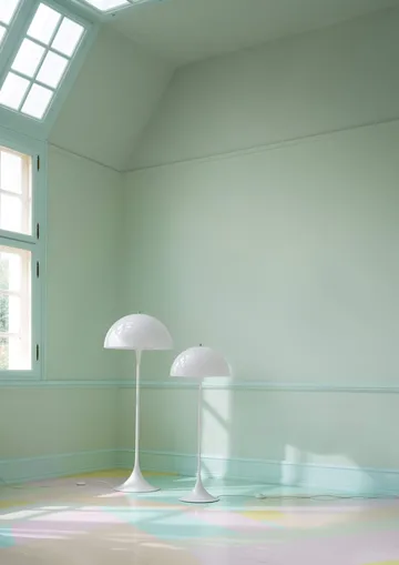 Panthella 500 floor lamp - V3, Opal white - Louis Poulsen