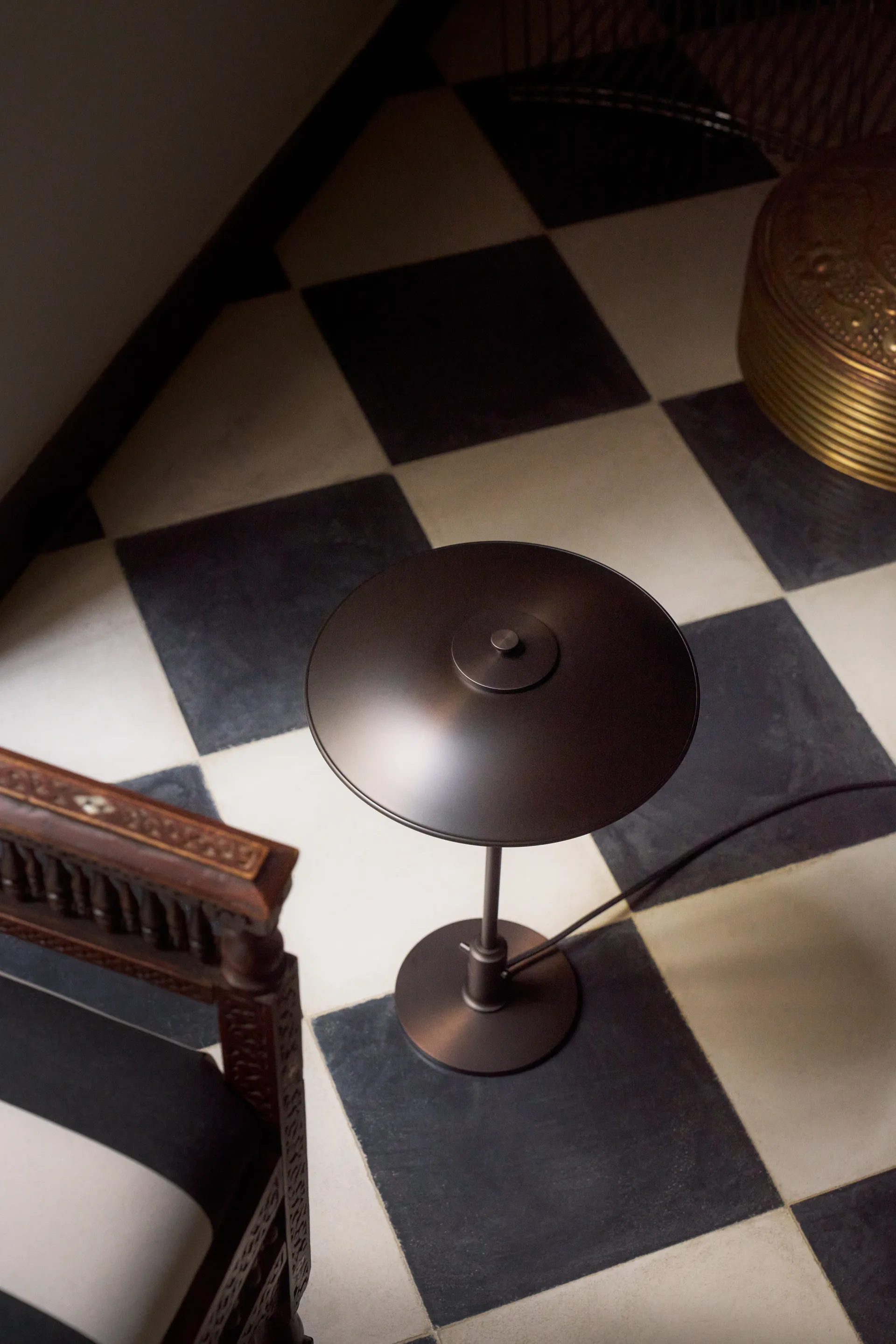 PH 3/2 Luna table lamp, Aged brass-opal glass Louis Poulsen