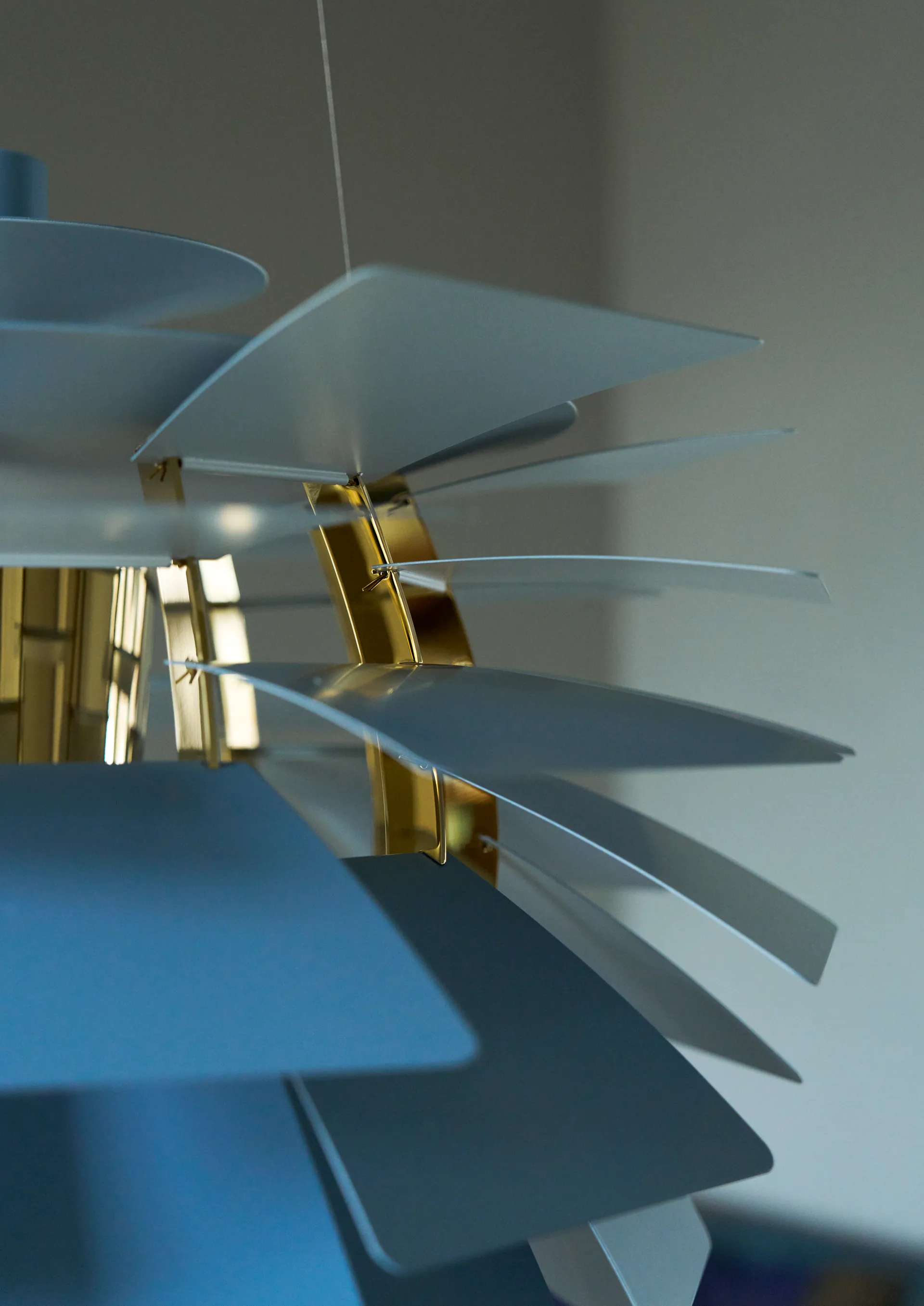 PH Artichoke pendant lamp Ø48 cm, Dusty blue-brass metallised Louis Poulsen