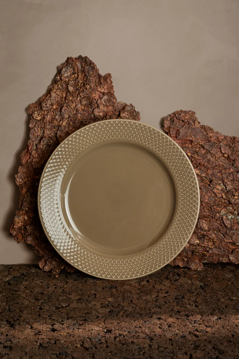 Rhombe Earth lunch plate Ø23 cm, Clay Lyngby Porcelæn