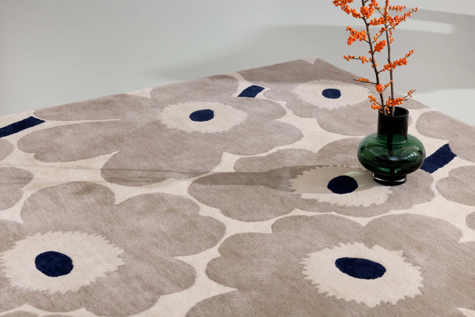 Unikko wool rug, Greige, 170x240 cm Marimekko