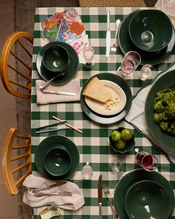 Basic plate 21 cm - Forest green - Mateus