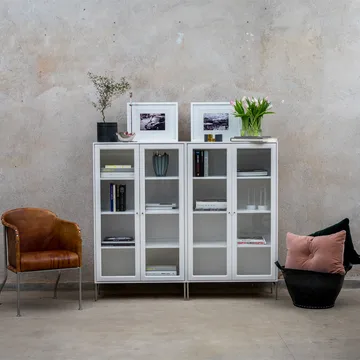 Volt display cabinet 190 cm white lacquer - Details in stainless steel - Mavis