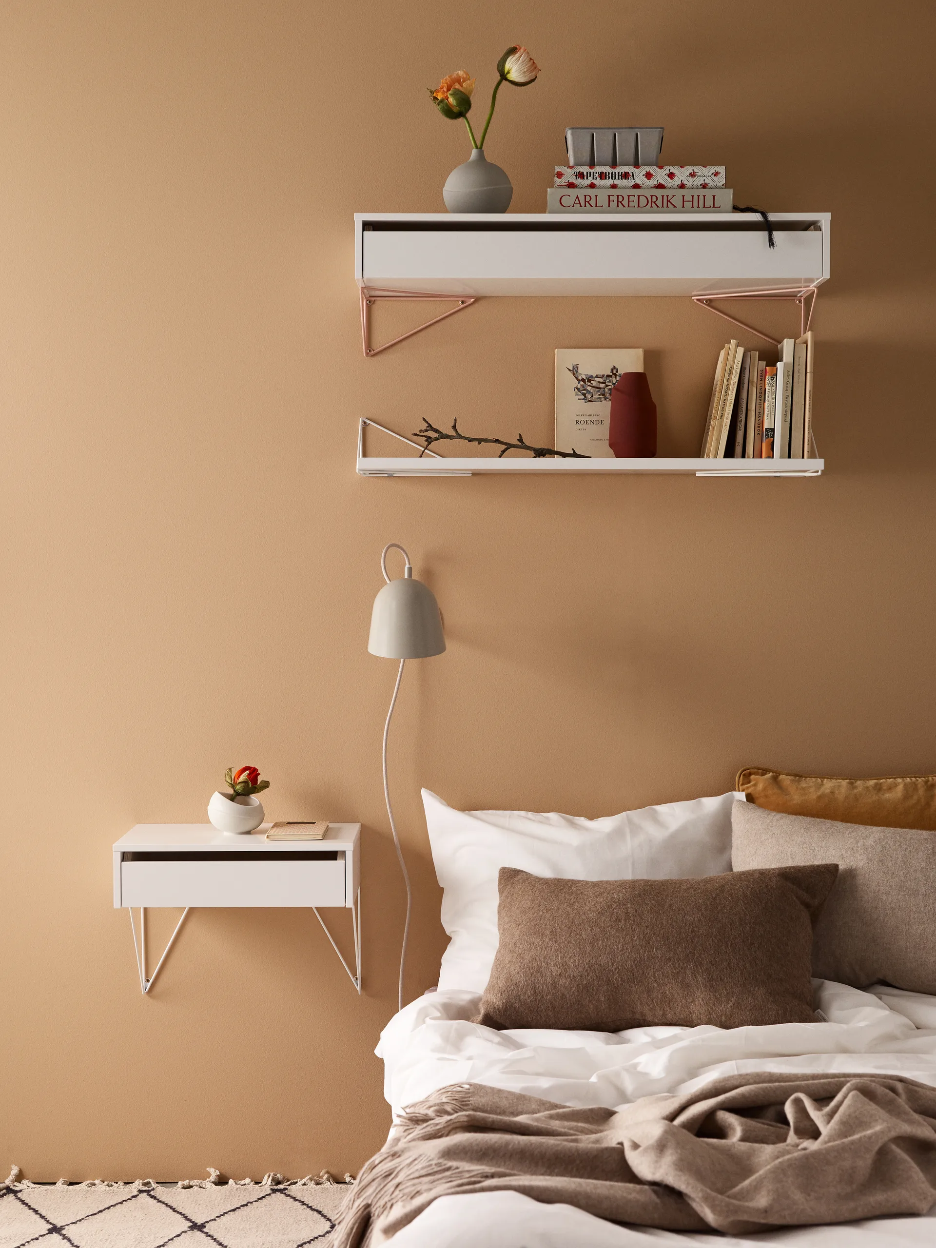 Pythagoras shelf, Large, white Maze