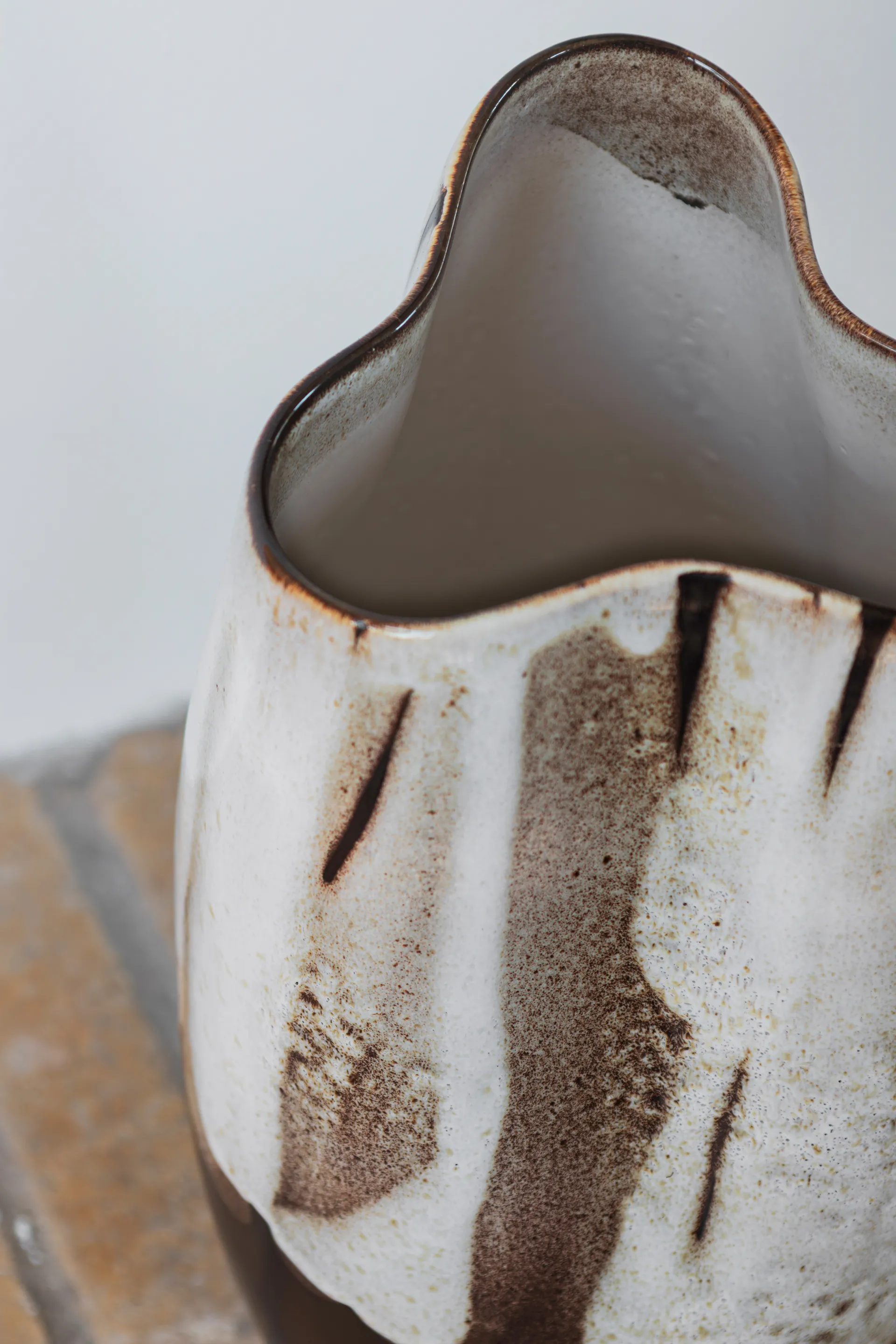 By Hand vase large 38.5 cm, Off-white Mette Ditmer
