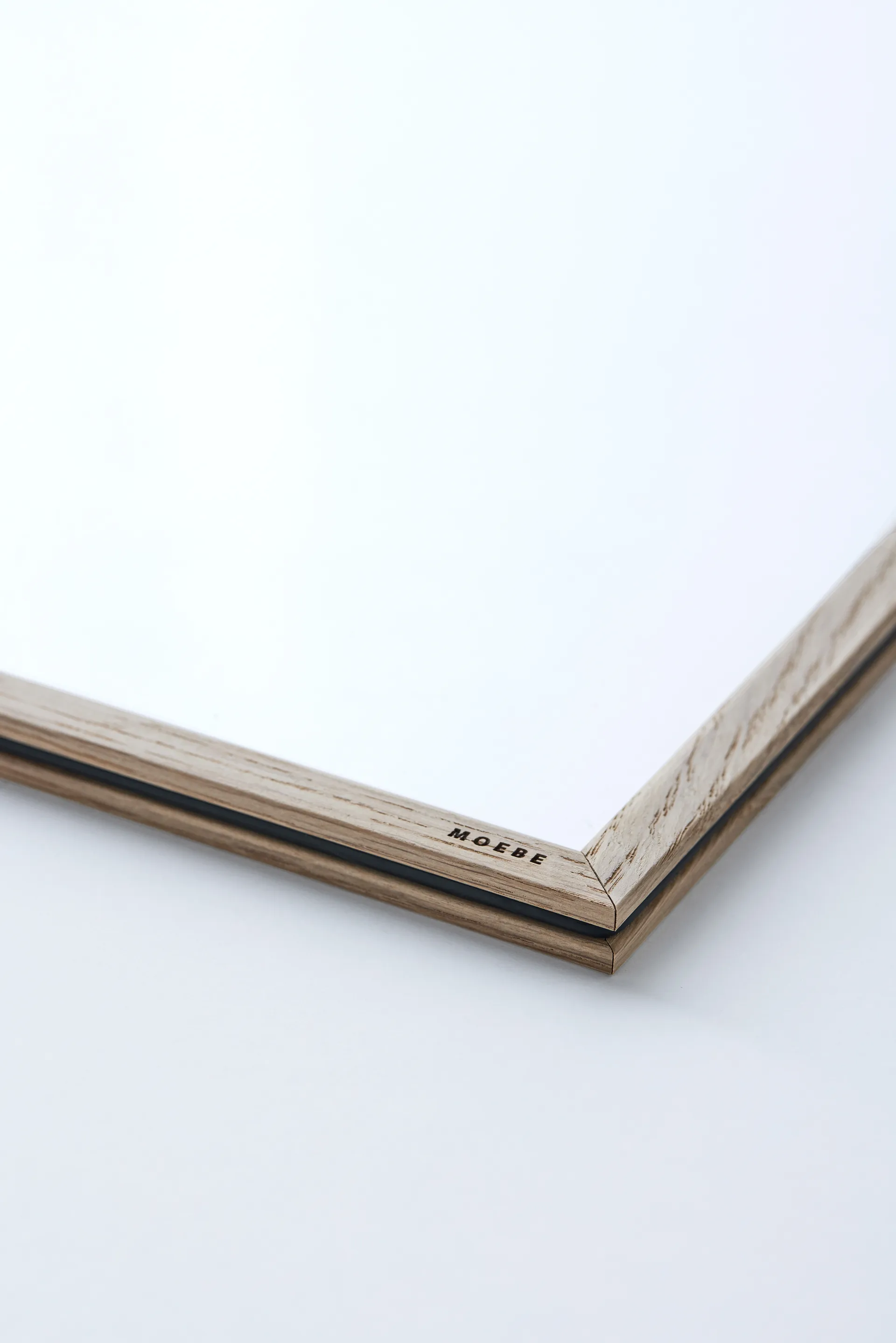 Moebe oak frame 40x50 cm, Transparent. Wood. Black MOEBE