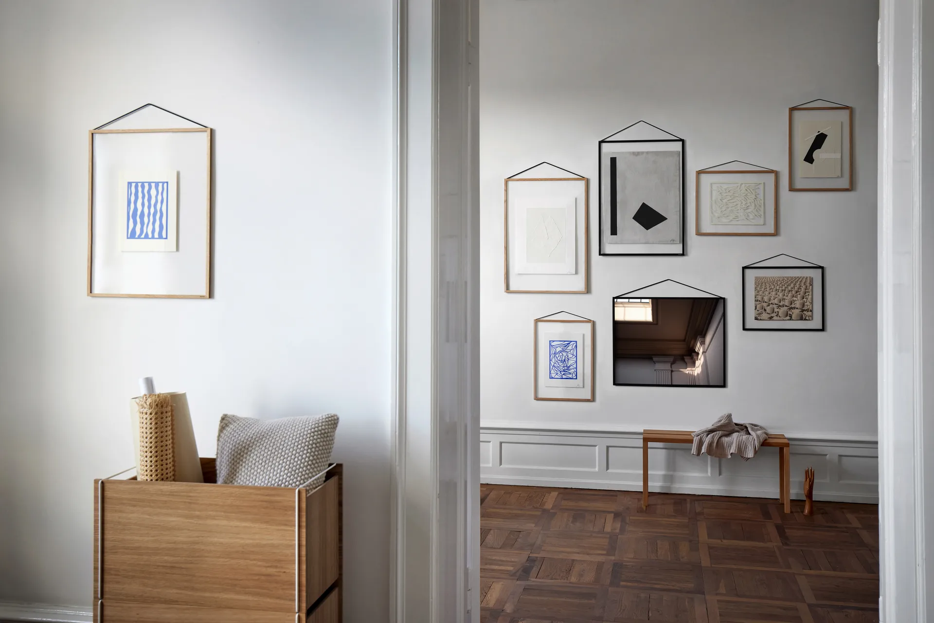 Moebe oak frame 40x50 cm, Transparent. Wood. Black MOEBE