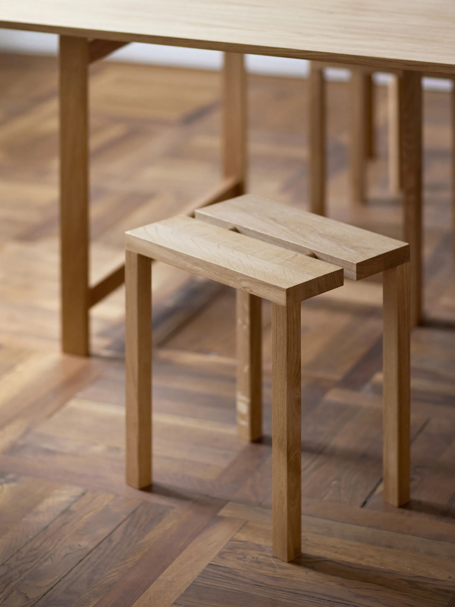 Moebe Peg stool 35x27.5x44 cm, Oak MOEBE