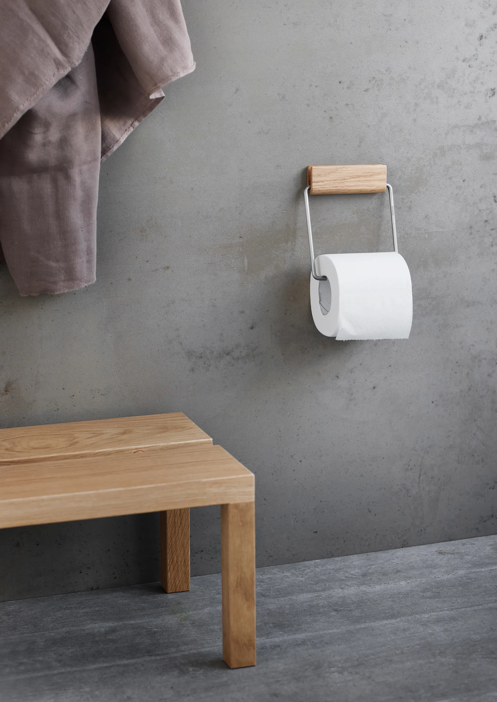 Moebe toilet paper holder, Oak-steel MOEBE