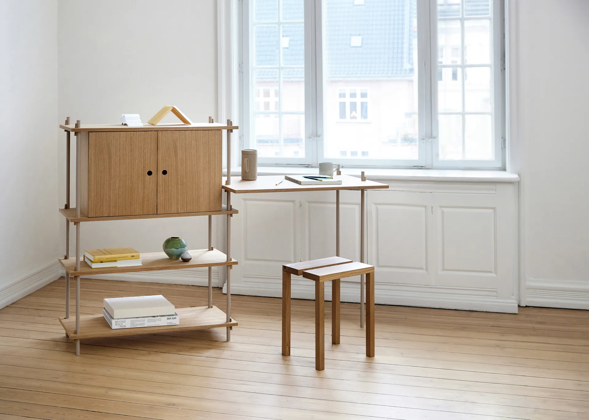 Shelving System shelf with cabinet, Smoked oak-warm grey, 163x200x35 cm, S.200.2.C MOEBE
