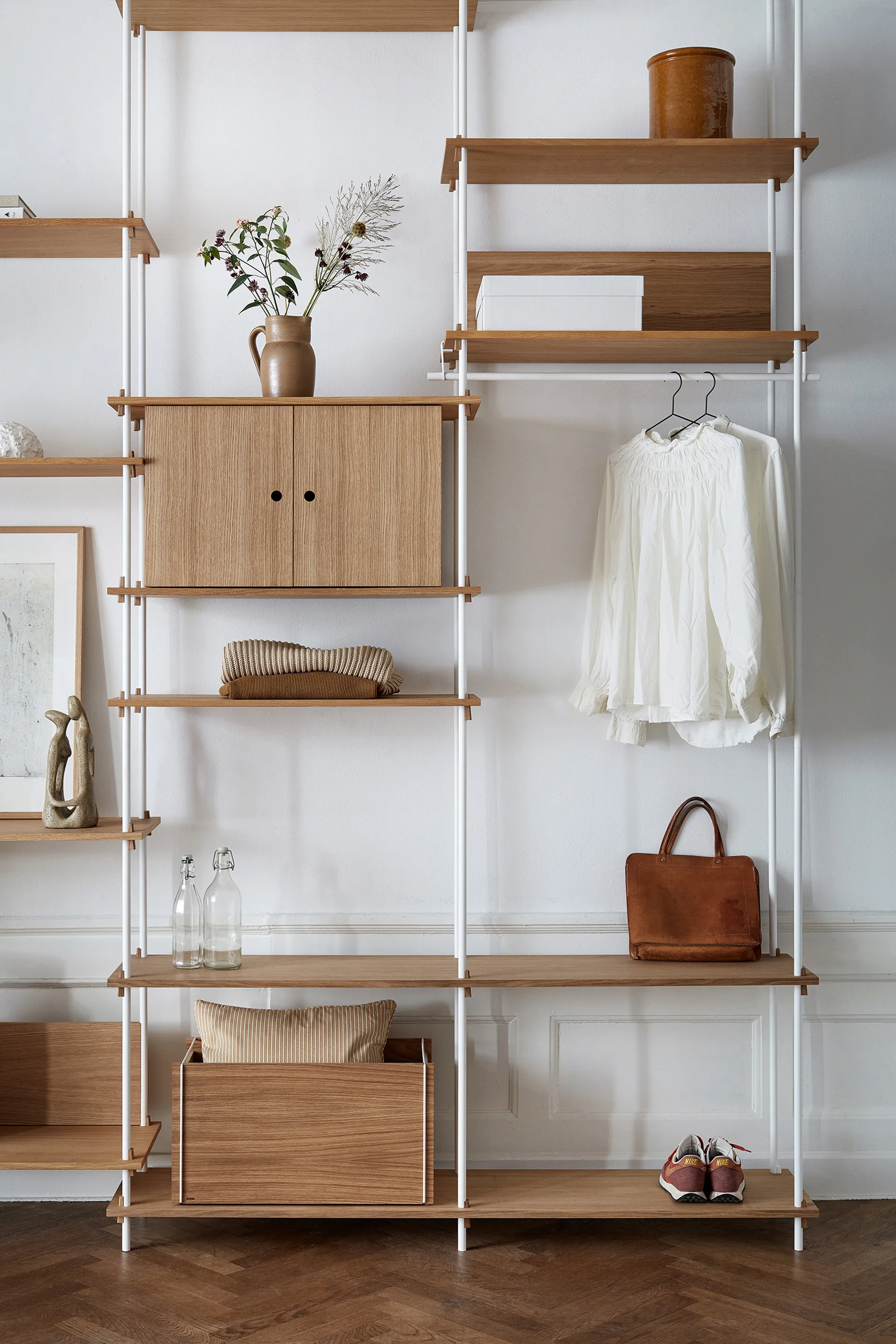 Shelving System shelf with cabinet, Smoked oak-white, 163x200x35 cm, S.200.2.C MOEBE